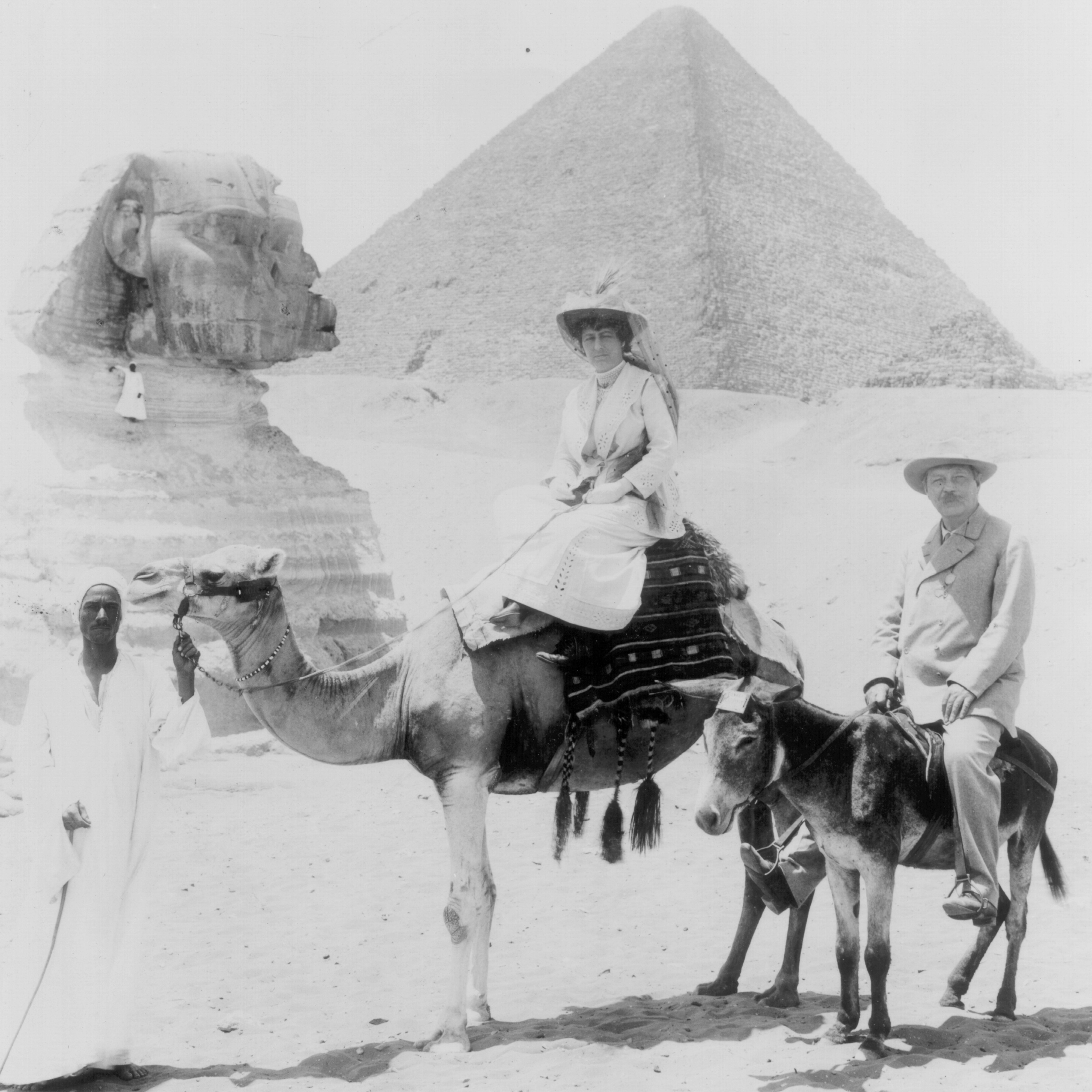 Conan Doyle And King Tut, Conan Doyle in Egypt with a pyramid behind him and the sphinx